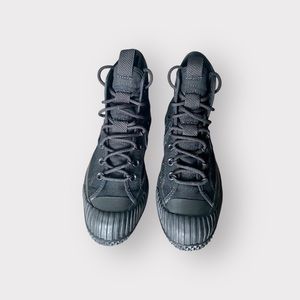 Converse Bosey MC size W6